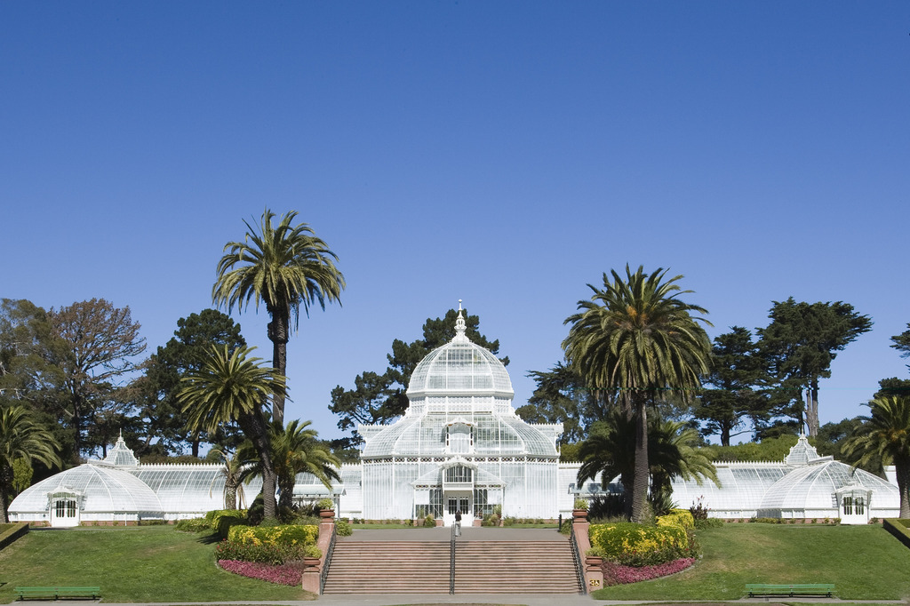 Conservatory of Flowers - panoramio