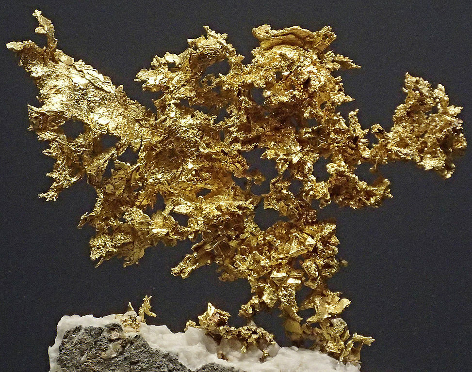 Gold (DeMaria Mine, Placer County, California, USA) 1 (17063147231)
