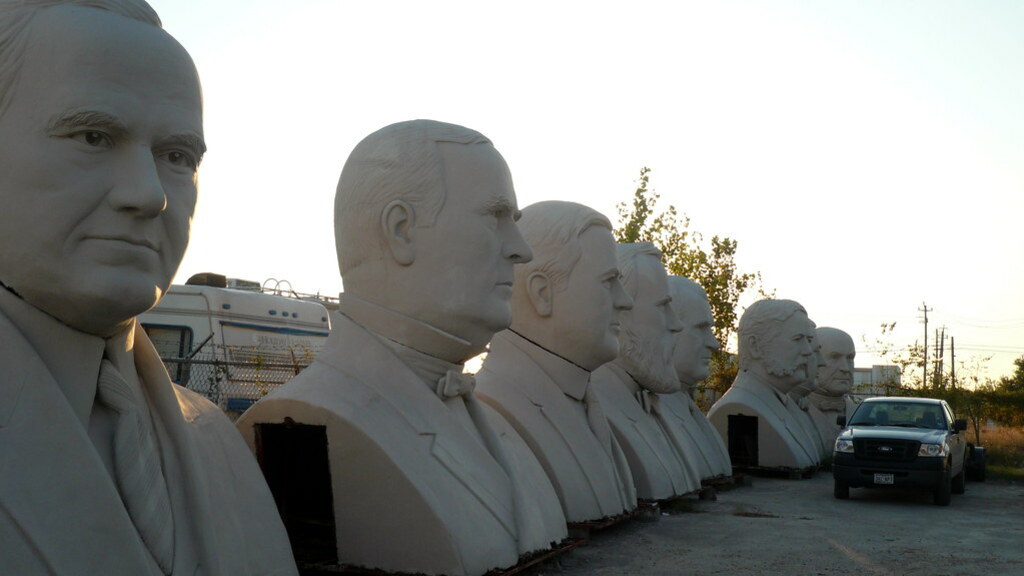 Giant President heads, Houston, TX 15.JPG