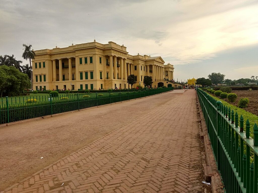 Hazarduari palace afternoon time