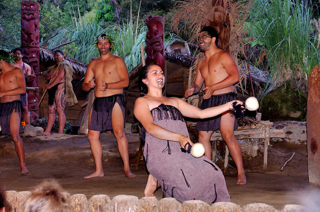2014-01-22_19-55-52_NZ_Mitai_Maori_Village