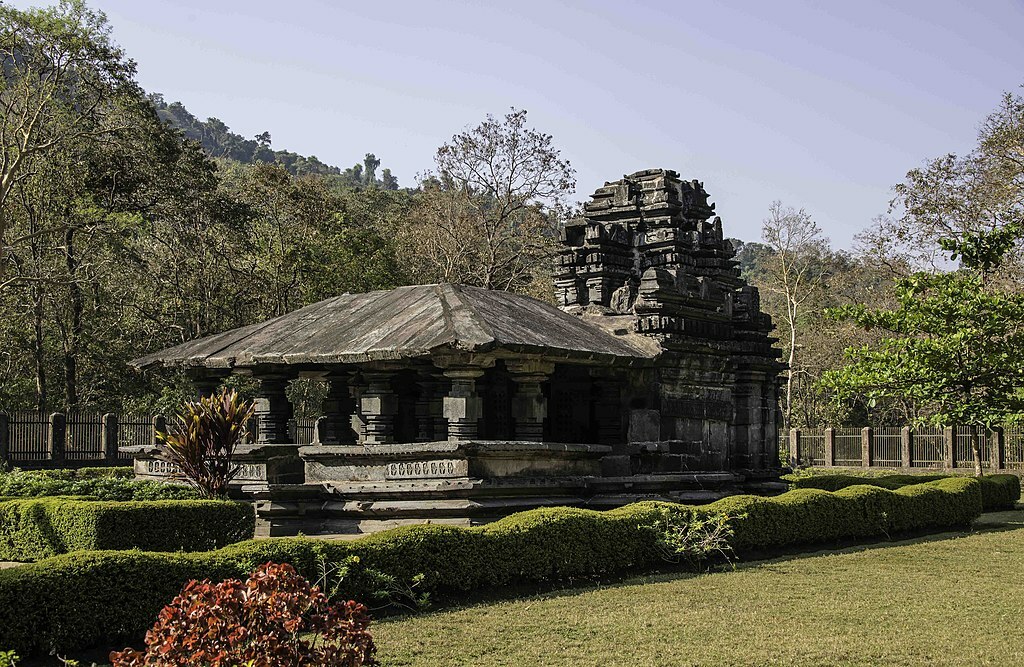 Shri Mahadev Temple, Tambdi Surla, Goa