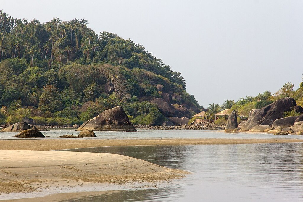 Canacona Island - panoramio