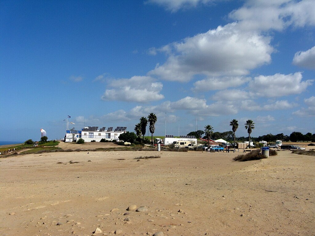 Torrey-Pines-Gliderport-View-From-Blacks-Beach-Trailhead