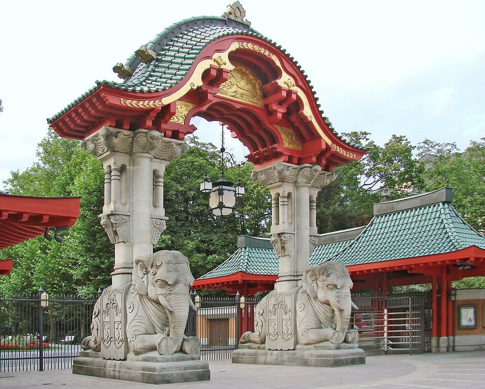 Lentrée du Zoo de Berlin (6081063158)