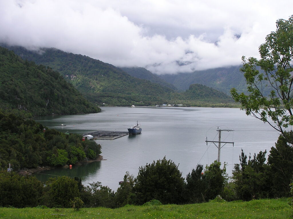 Puerto Chacabuco, Aysen, chile - panoramio