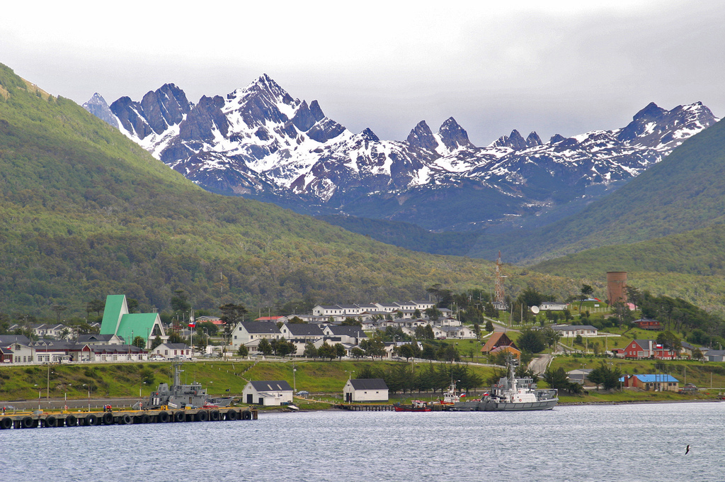 00 124 2490 Puerto Williams - Südamerika (Feuerland - Tierra del Fuego)