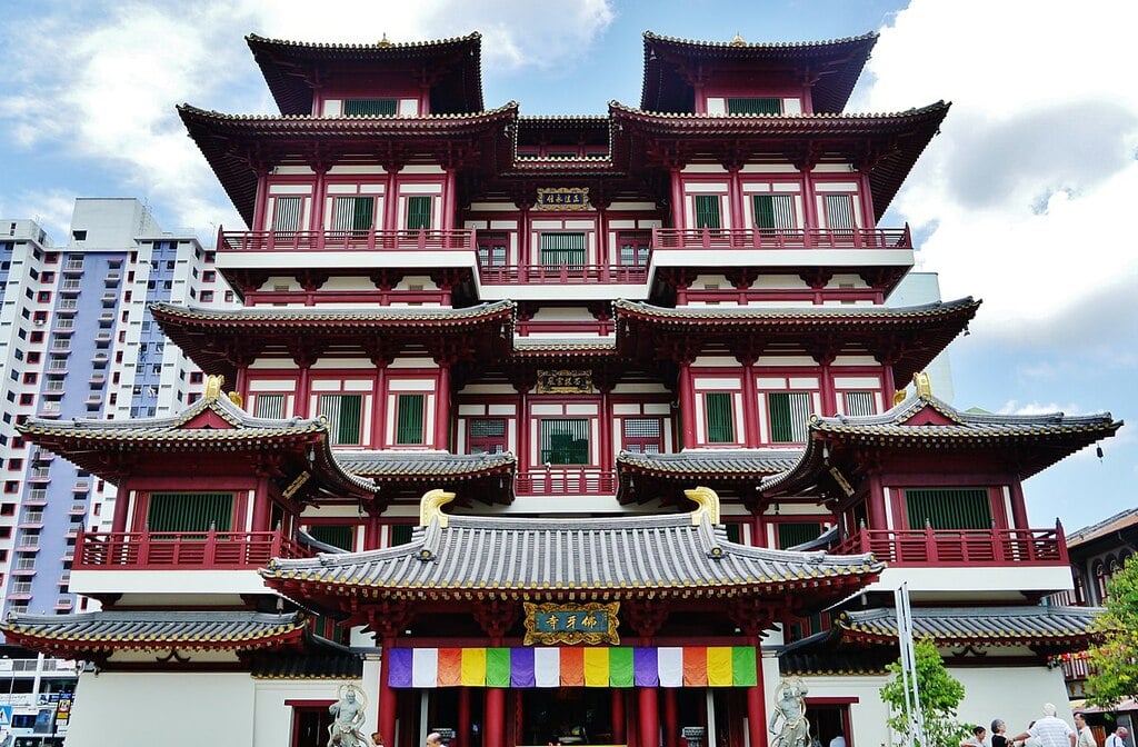 Singapore Buddha Tooth Relic Temple 06