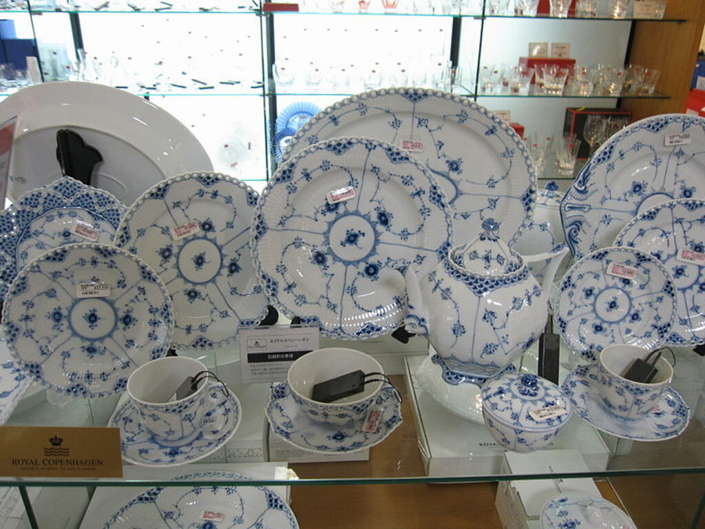 Royal Copenhagen 1669