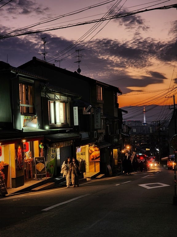 Kiyomizu-dera temple streets at sundown