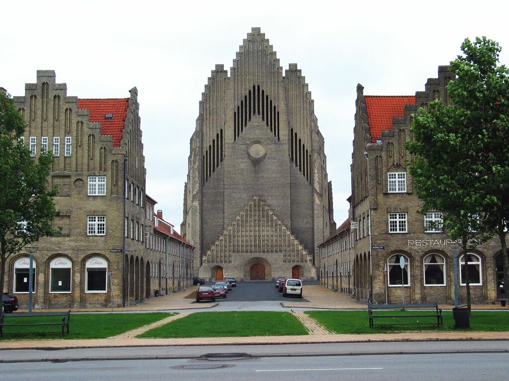 Grundtvigskirken-vest-2005-3