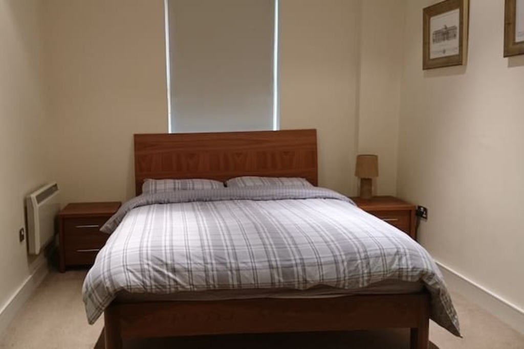 spacious room close to everything