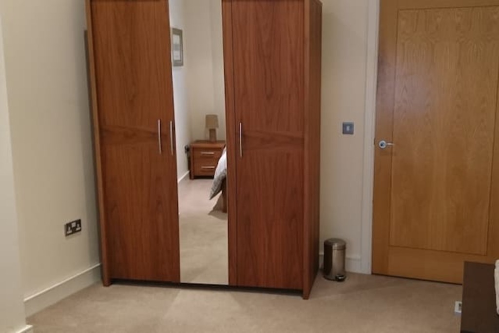 spacious room close to everything