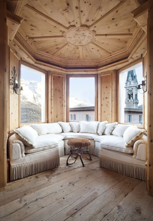 Amazing 3 bedrooms w. mountain view