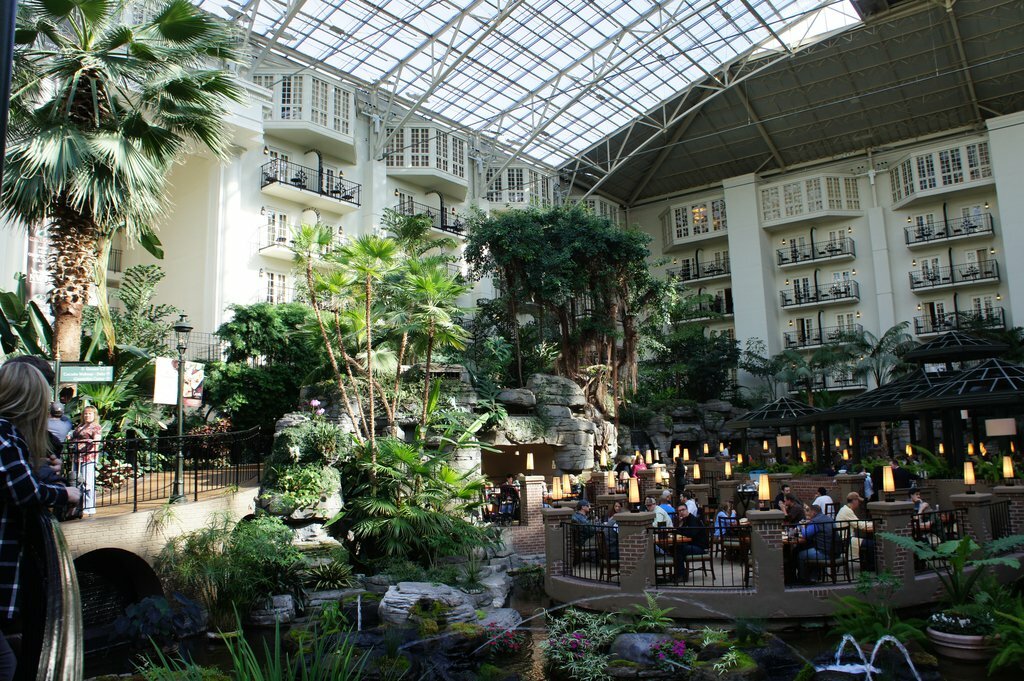 discover architectural gems within nashville