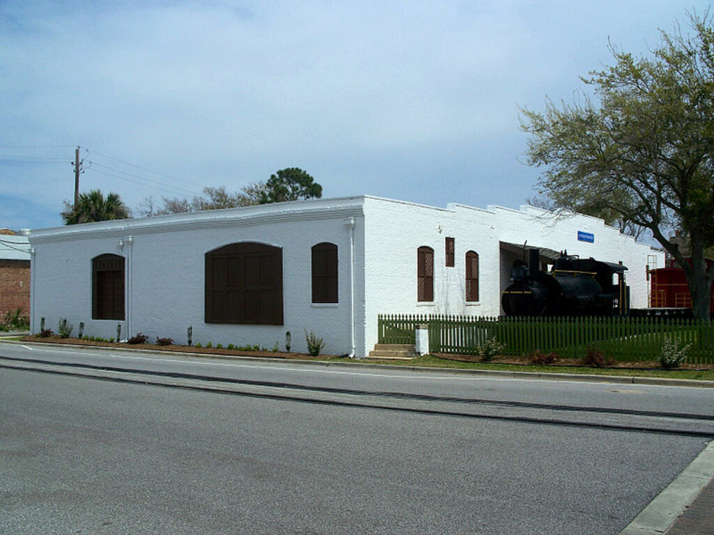 Pensacola HD MOI01