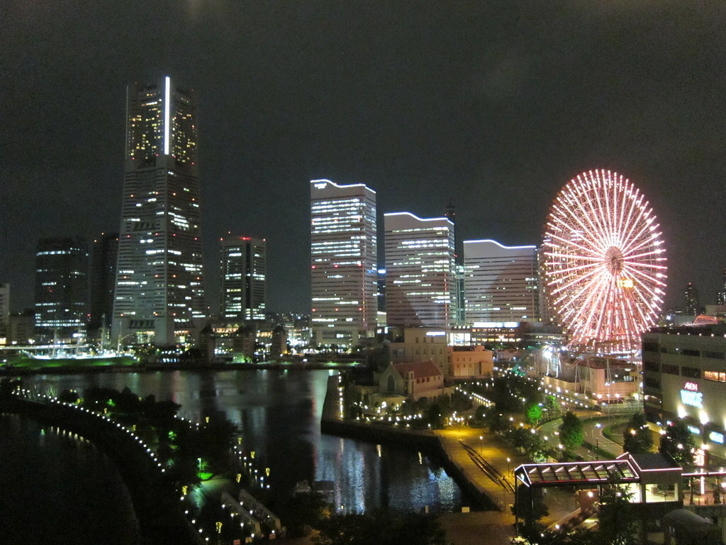 Night view of Yokohama city in Japan: 横浜、夜景