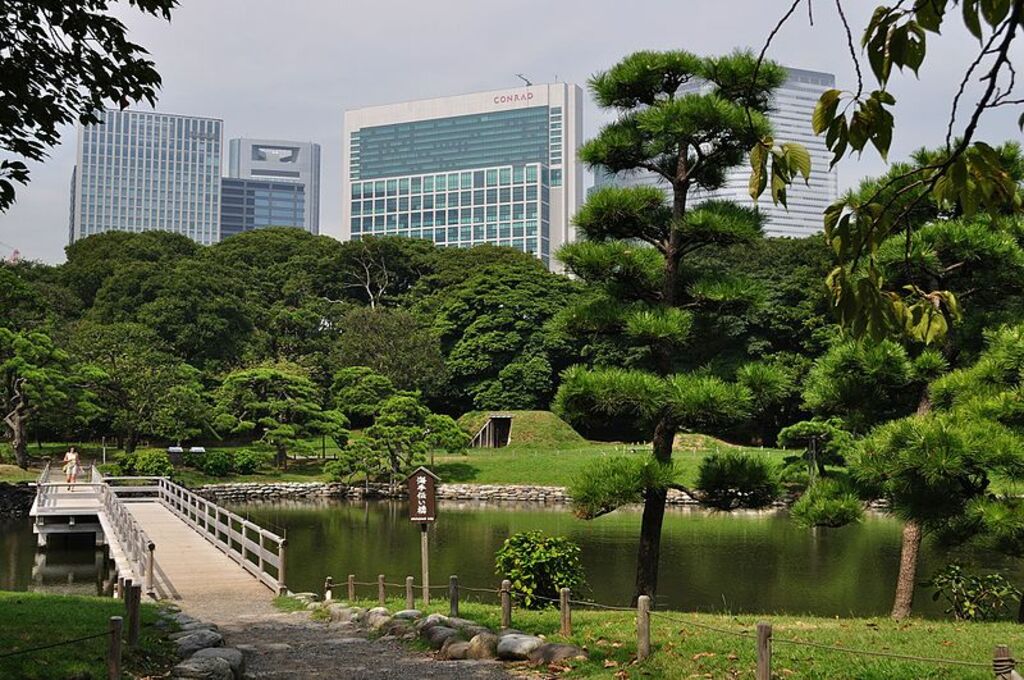 Hamarikyū Garden