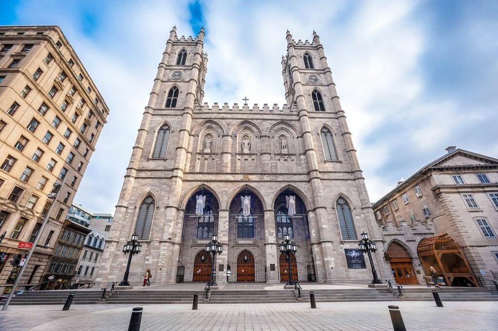 things to do in montreal | marvel at the architecture of basilique notre-dame