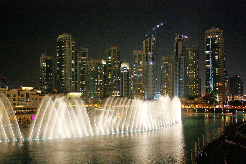 Dubai fountain (8204092480)