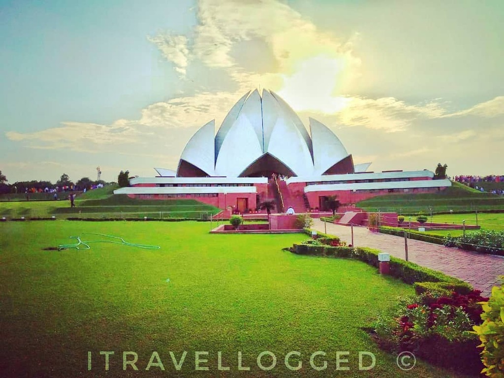 lotus temple, new delhi