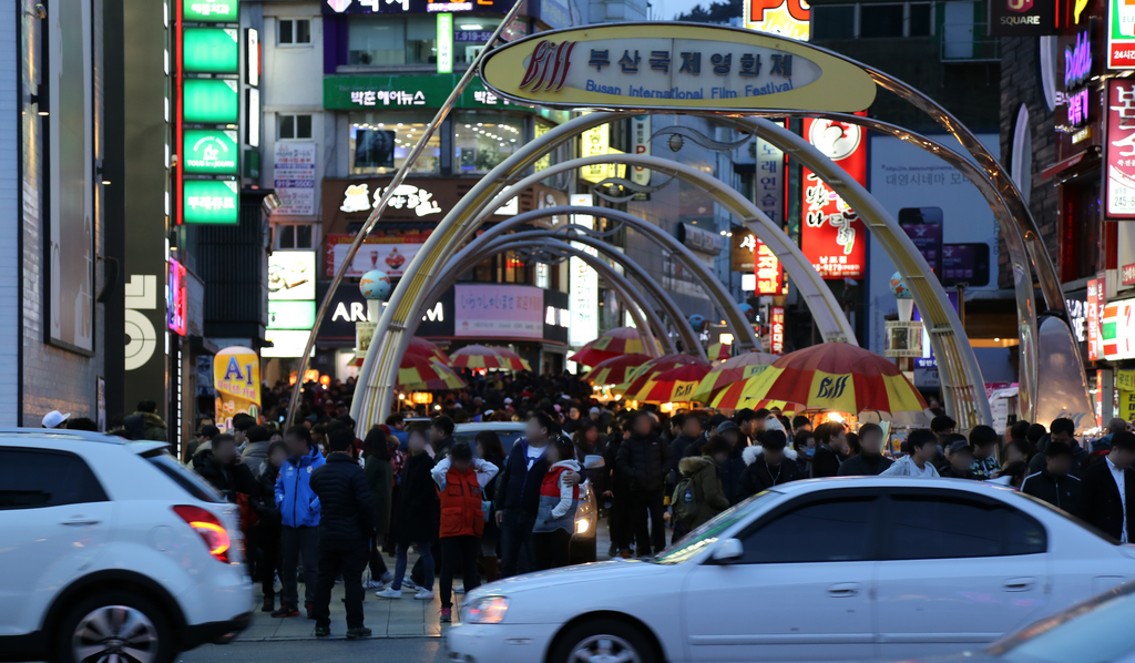 BIFF Street at Evening