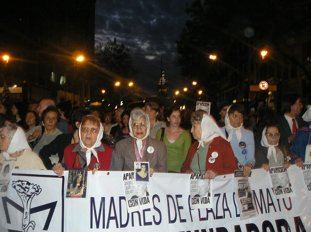 Madres-Fundadora-Oct2006