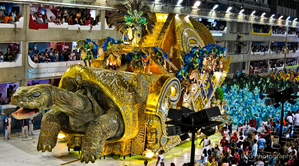 5th Float: A Giganted De Galapgos E Os Vestigios de Um Grane Imperio