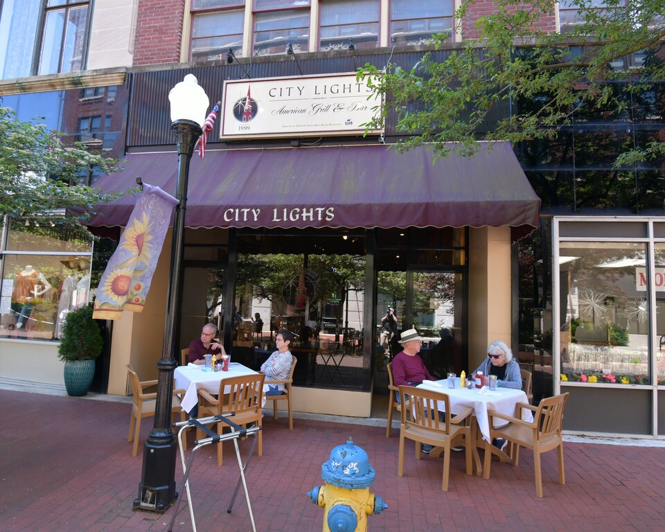 City Lights Cumberland - 51190888820