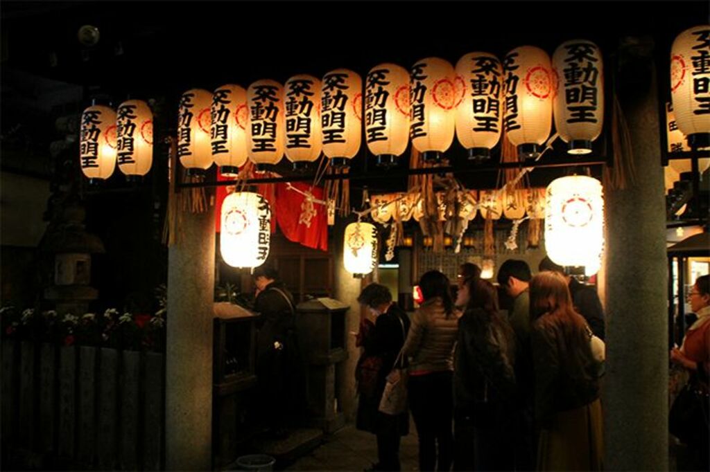 Hozenji Temple
