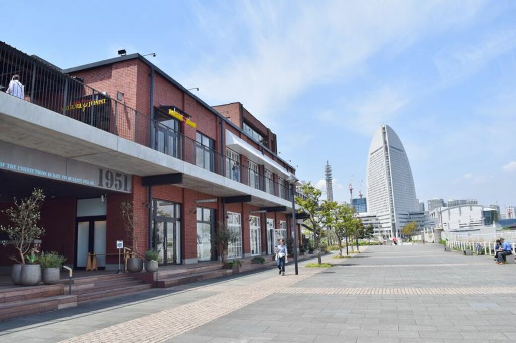 "Marine & Walk Yokohama