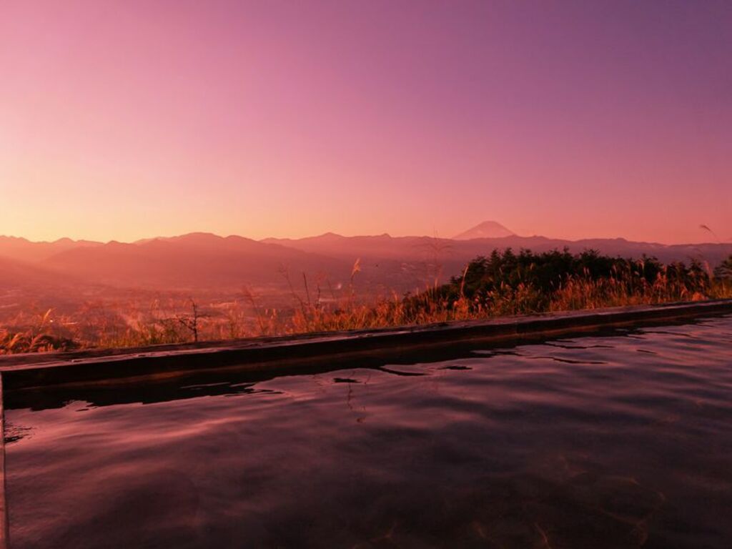 Take a sunrise soak in the open-air Hottarakashi Onsen