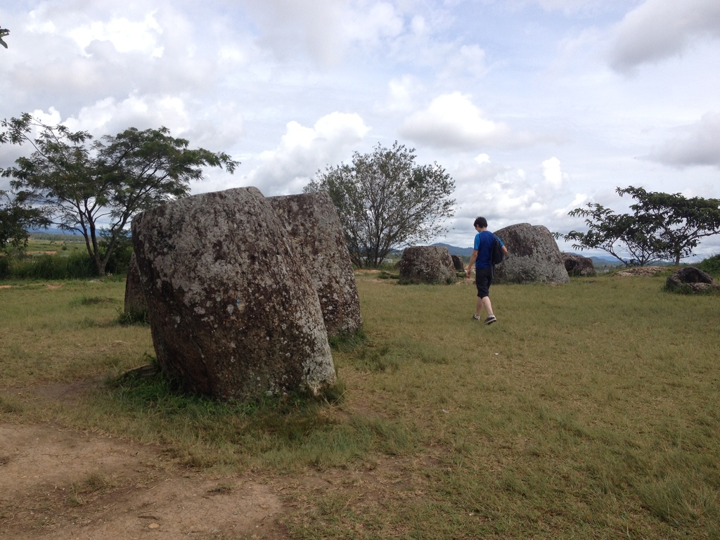 Laos phonsavan plain of jars 3