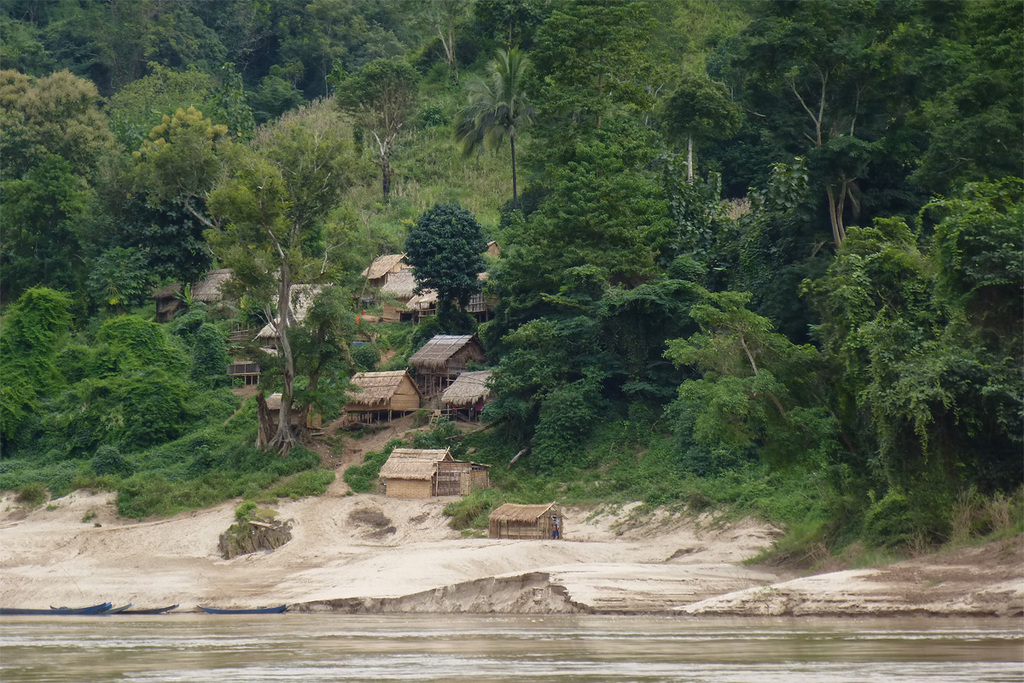 Sainyabuli Mekong1 tango7174