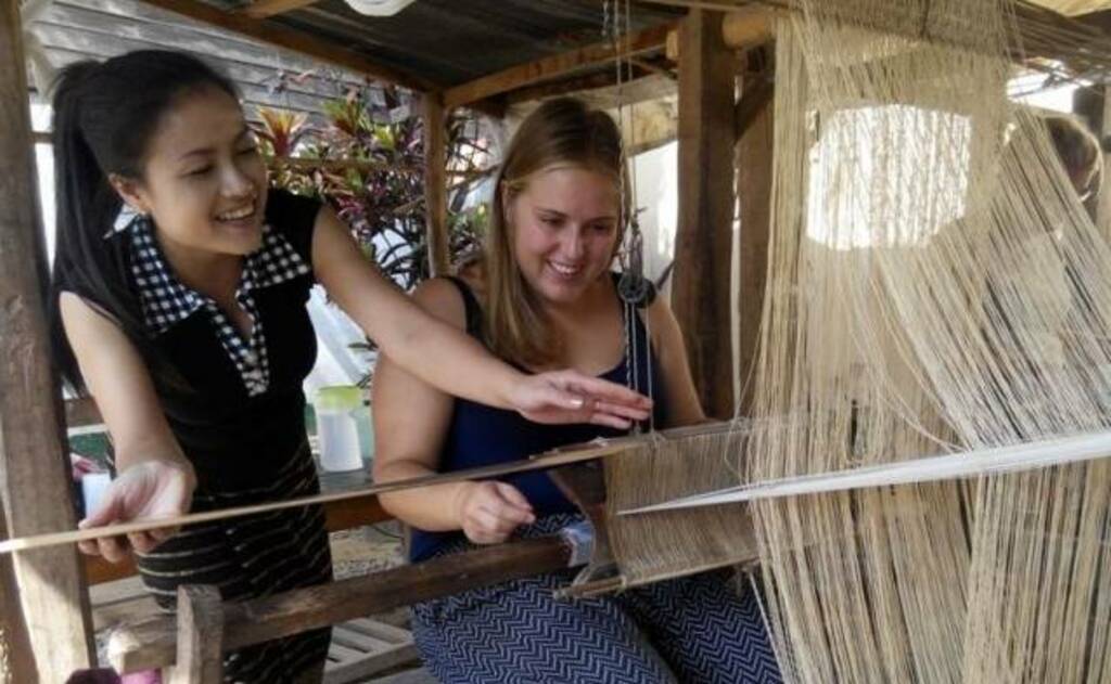 things to do in luang prabhang laos | weaving with village seamstress