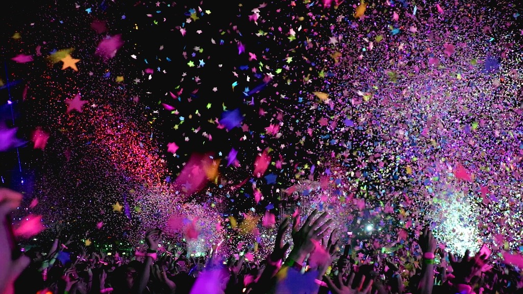 things to do in palm springs at night | party all night long in palm springs
