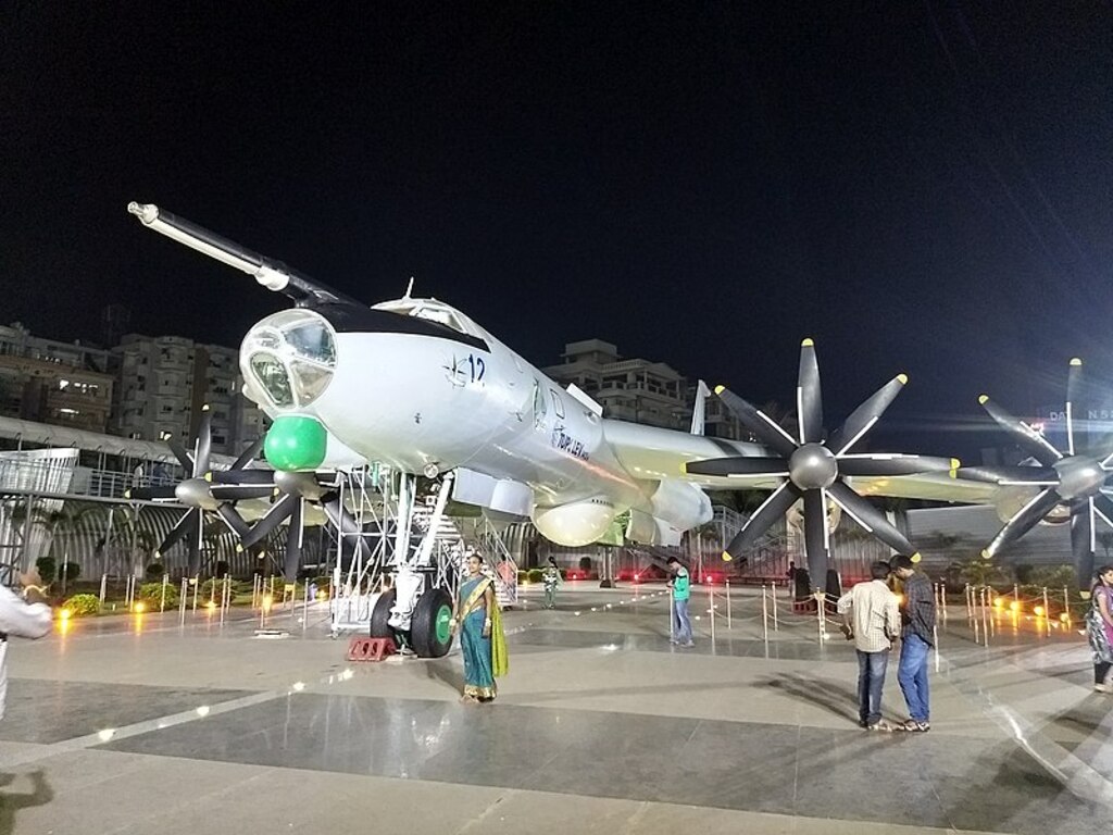 TU-142 Aircraft Model