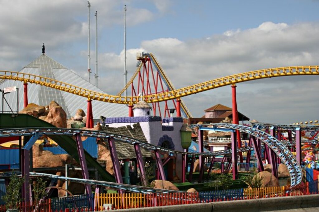 Fantasy Island Funfair - geograph.org.uk - 242368