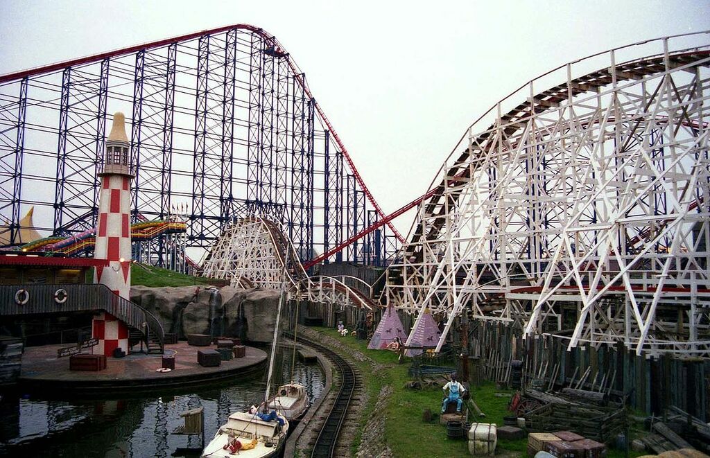 Blackpool Pleasure Beach - geograph.org.uk - 1702501