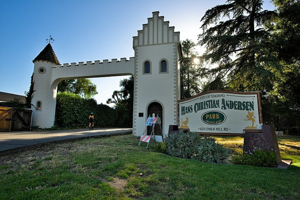 Hans Christian Anderson Park entrance