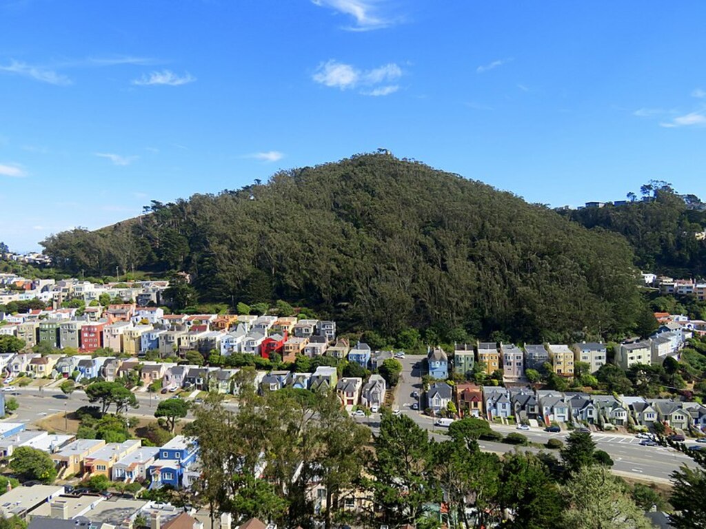 Mount Davidson from Edgehill Mountain, August 2020