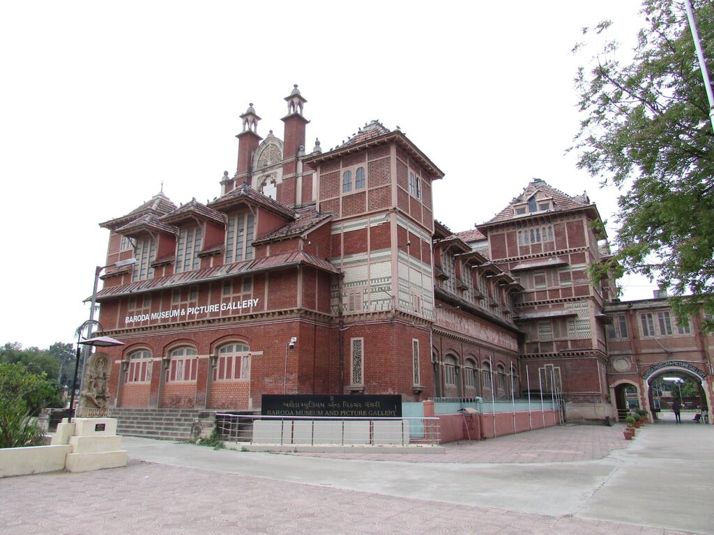 Baroda Museum and picture gallery Building