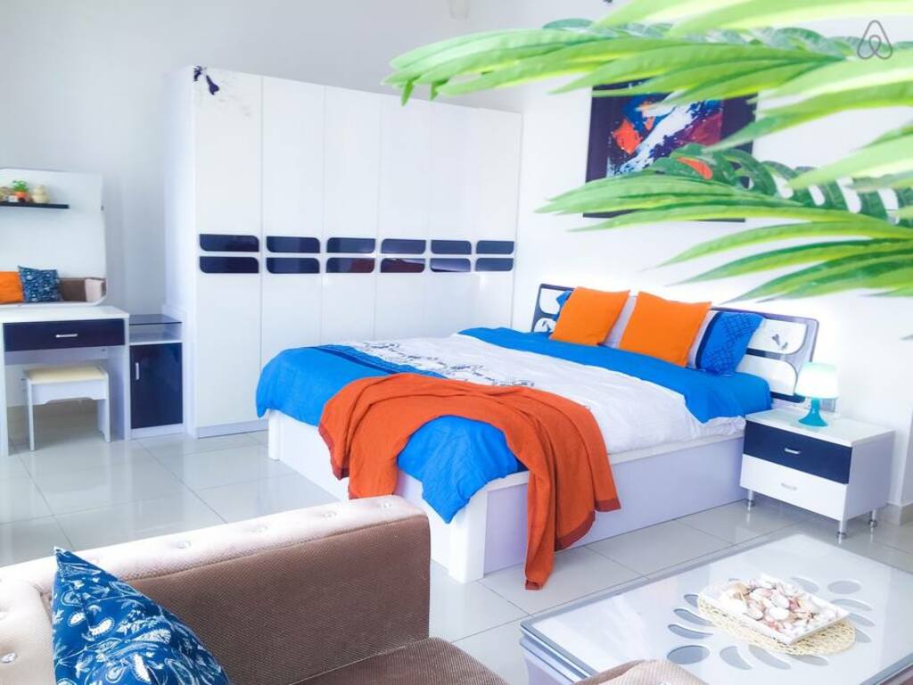 pristine master bedroom