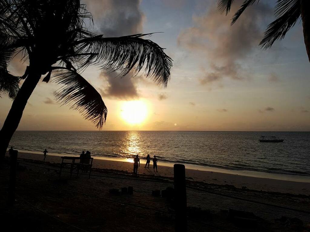 things to do in mombasa kenya | wake up at sunrise to embrace the most peaceful place on earth