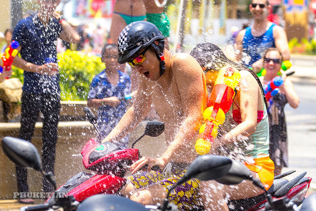 Songkran - Thailand New Year and Water Holiday                          IMG_3336bs