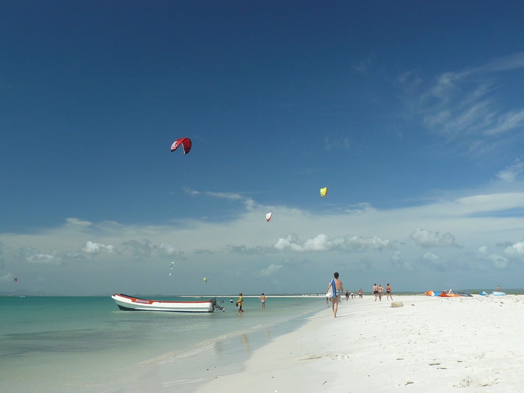 Kite surfing in Coche Island